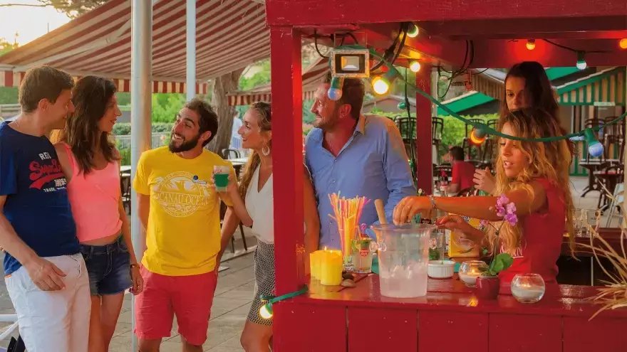 Animations au bar en été