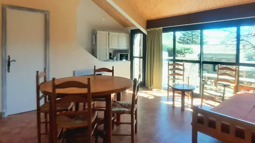 Salle à manger Gites Les Hauts de Saint Privat