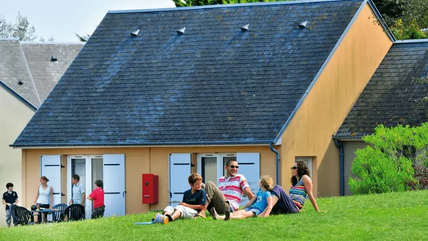 Famille en vacances en pension complète en Normandie