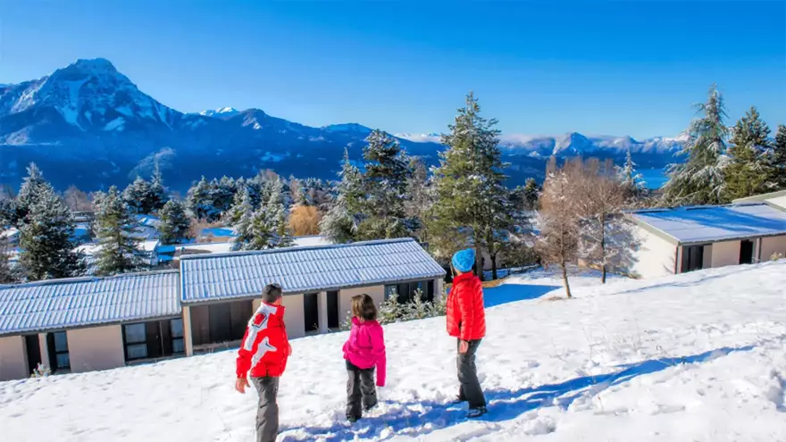 VTF Famille sous la neige