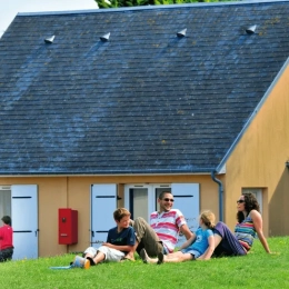 Famille en vacances en pension complète en Normandie