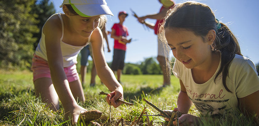 Maxi club 6 to 11 years old